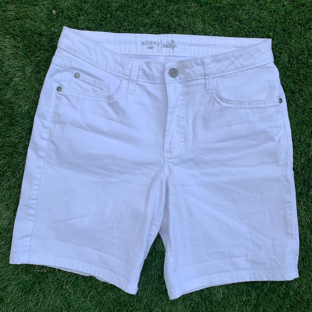 RIDERS by LEE white jean shorts size 6 cotton blend
